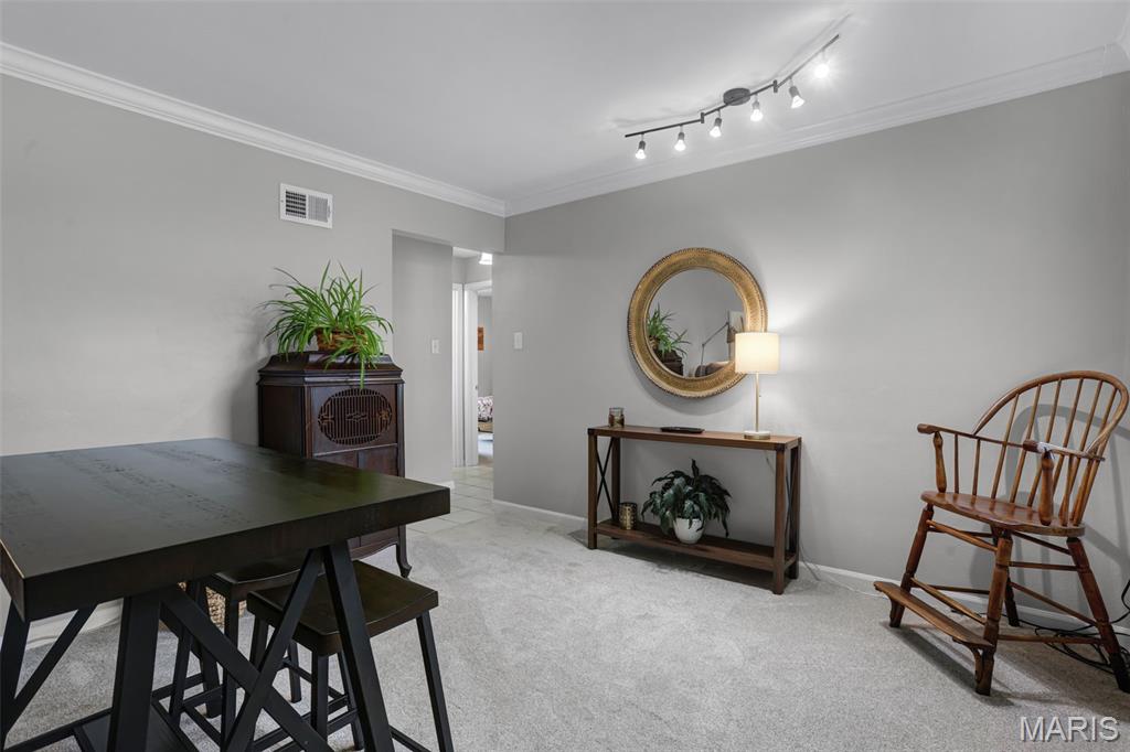 2525 Spencer Avenue Property Photo 6