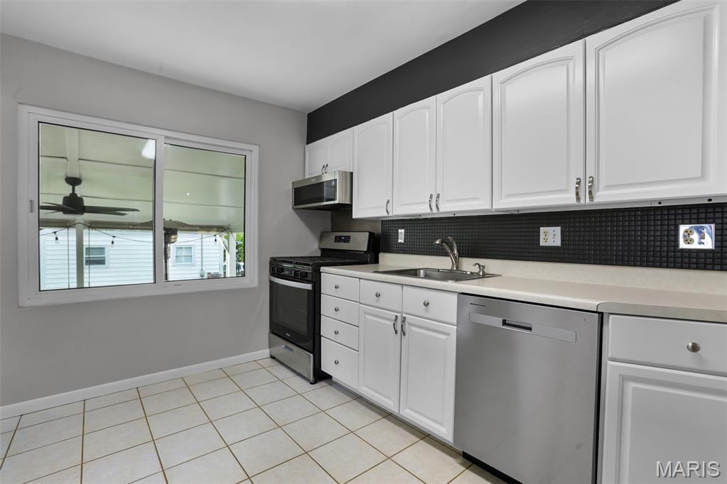 2525 Spencer Avenue Property Photo 13