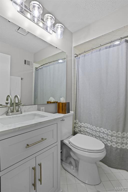 2525 Spencer Avenue Property Photo 16