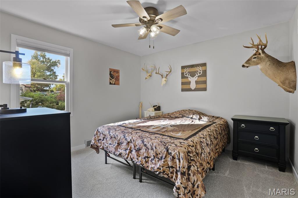 2525 Spencer Avenue Property Photo 18