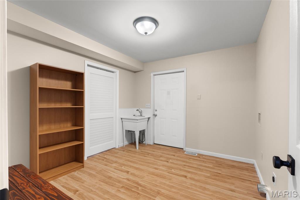 2404 Stoney Brook Drive Property Photo 24