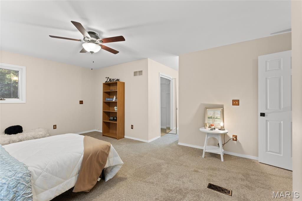2404 Stoney Brook Drive Property Photo 28