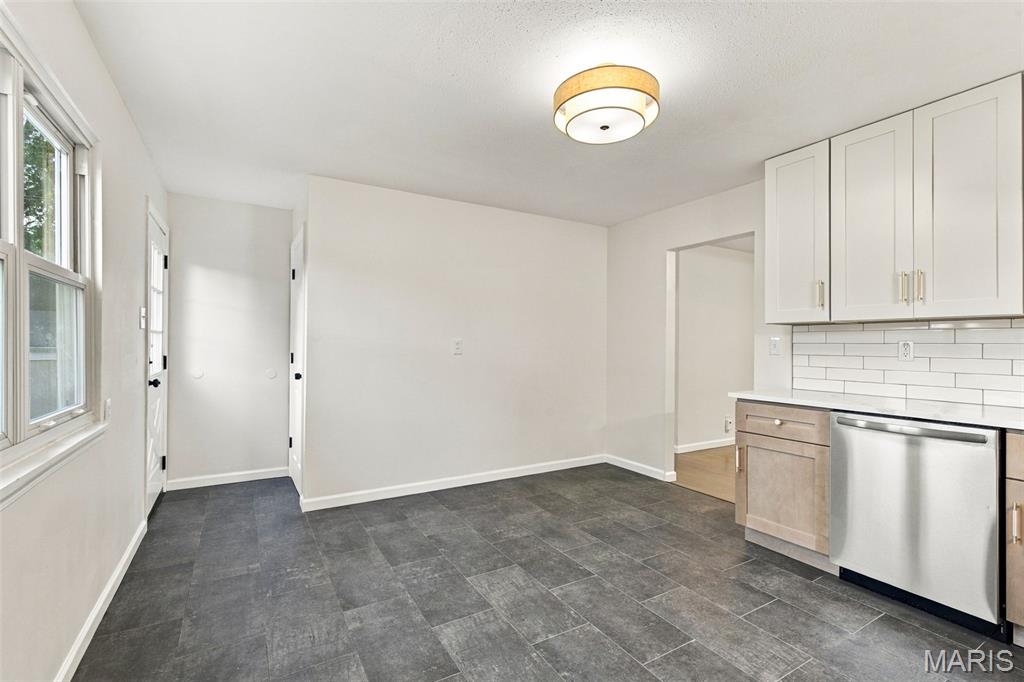 4904 Plum Tree Lane Property Photo 10