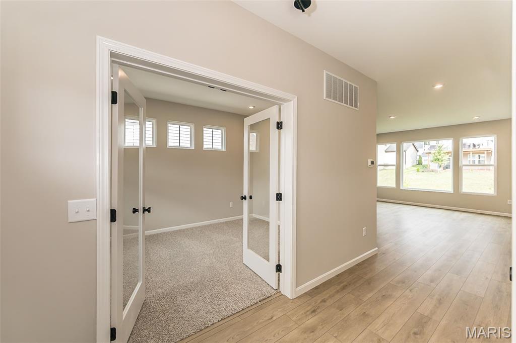 719 Southerland Drive Property Photo 38