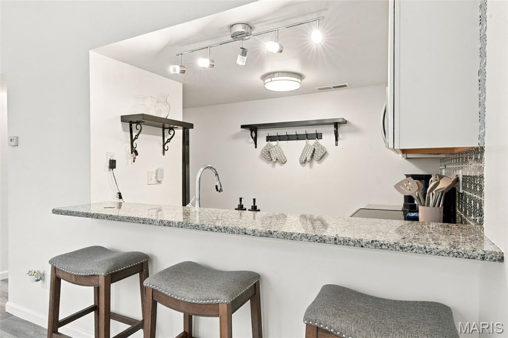 9718 Raintree Village Drive 3d Property Photo 11