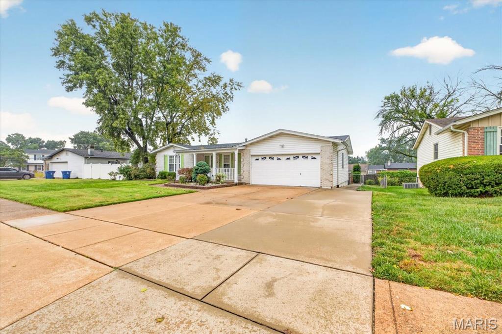 2130 Bienville Drive Property Photo 4