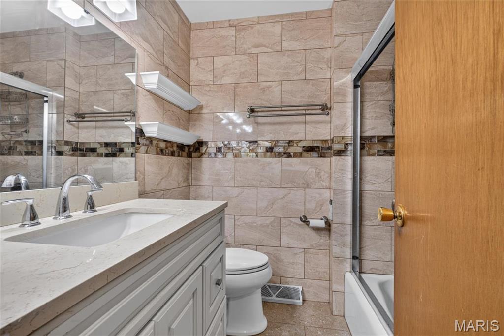2130 Bienville Drive Property Photo 31