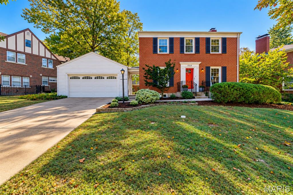 2216 Ferncliff Lane Property Photo 1