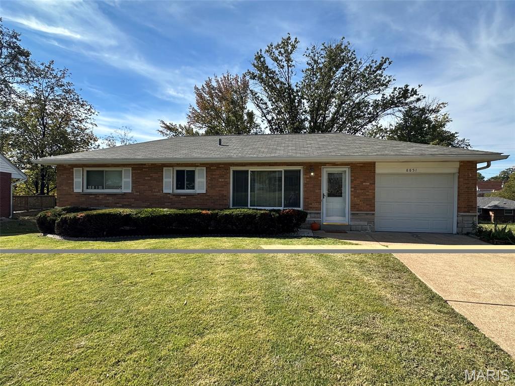 8851 Glen Rose Drive Property Photo 1