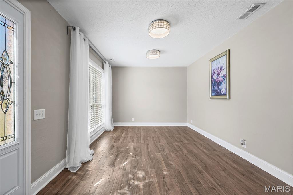 4301 Barth Drive Property Photo 12