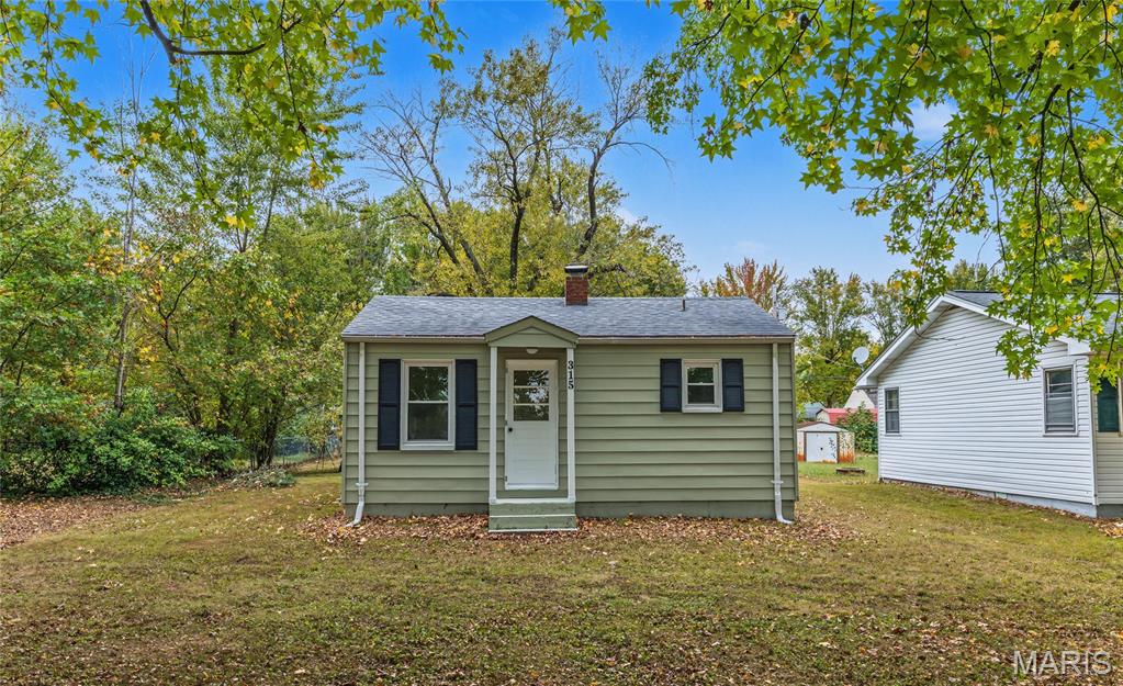 315 W James Boulevard Property Photo 1