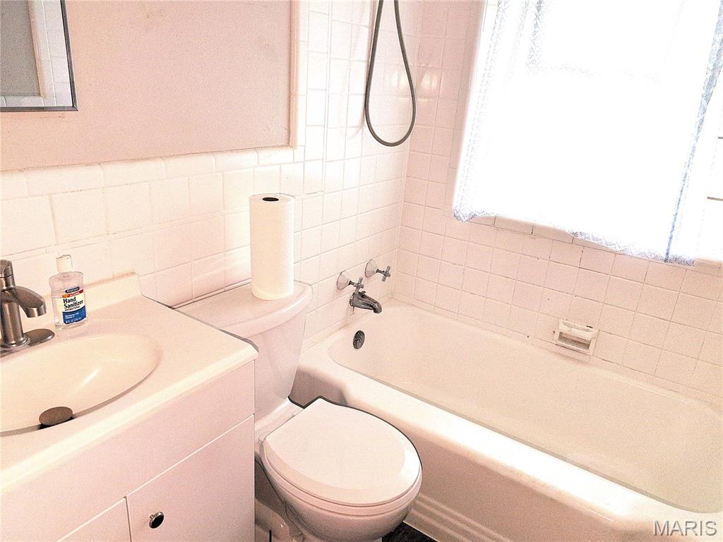 10135 Jepson Drive Property Photo 11