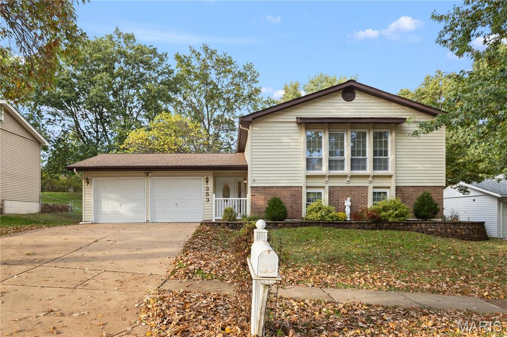 353 Bellestri Dr. Property Photo 1