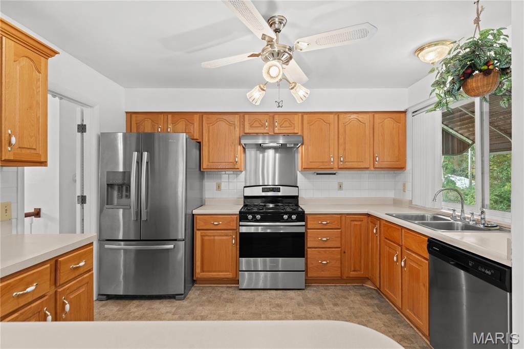 353 Bellestri Dr. Property Photo 2
