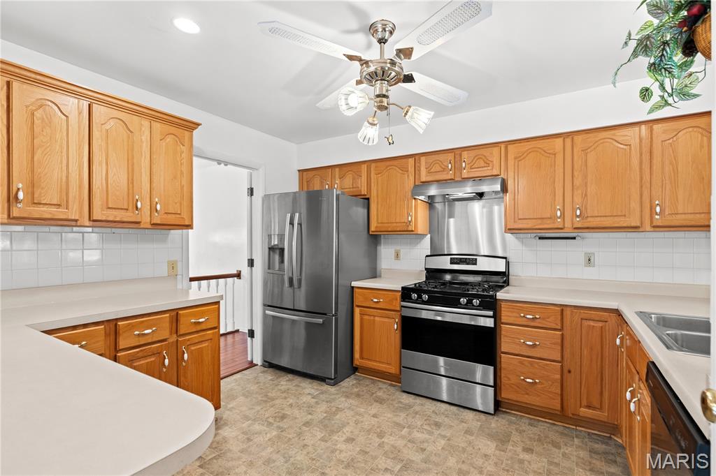 353 Bellestri Dr. Property Photo 11
