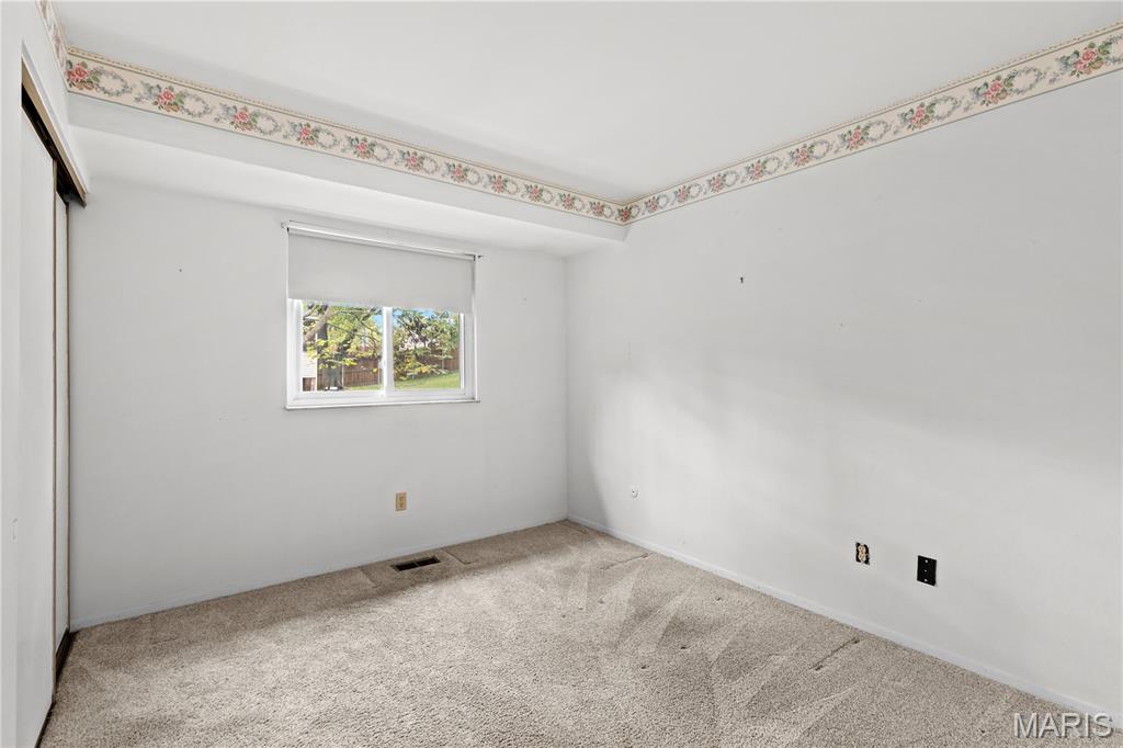 353 Bellestri Dr. Property Photo 18