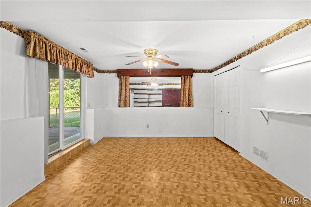 353 Bellestri Dr. Property Photo 25