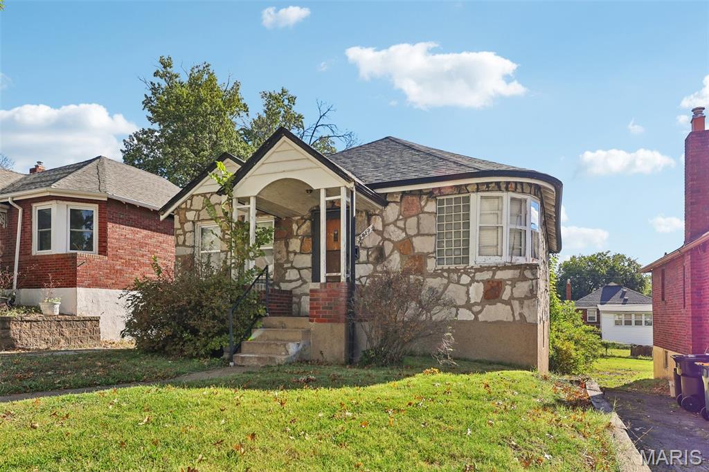 2912 Maywood Avenue Property Photo 2