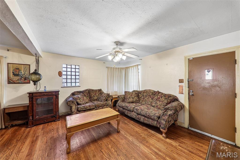 2912 Maywood Avenue Property Photo 5