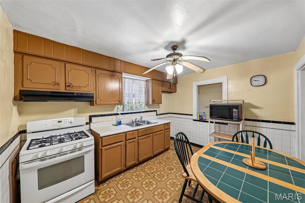 2912 Maywood Avenue Property Photo 10