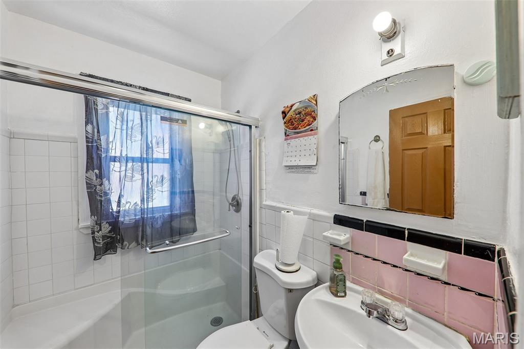 2912 Maywood Avenue Property Photo 13