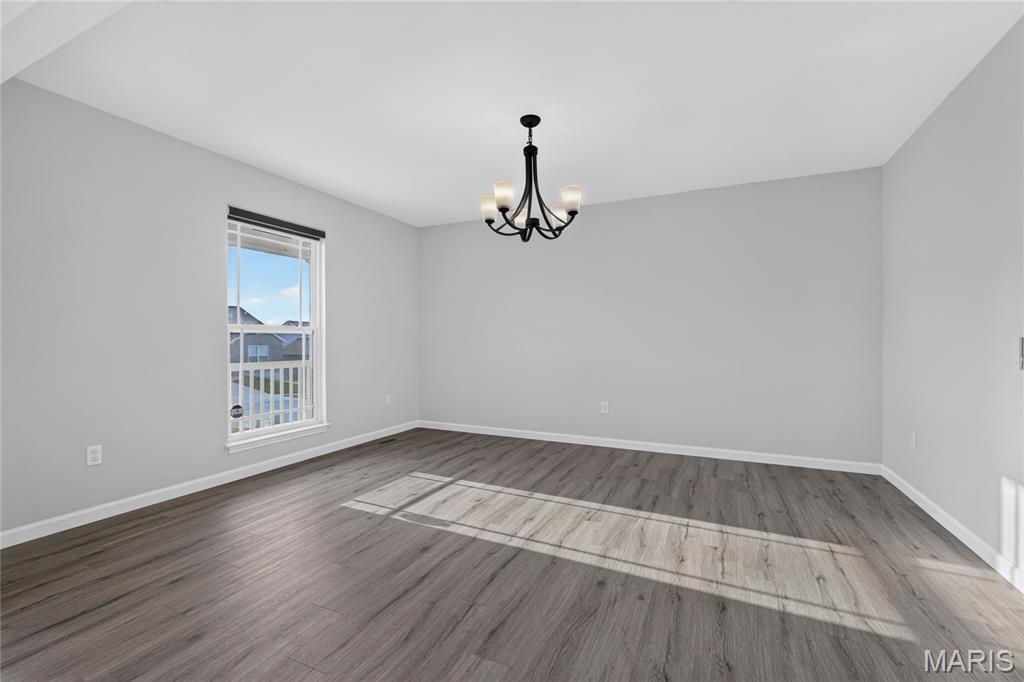1122 Daltons Way Property Photo 13