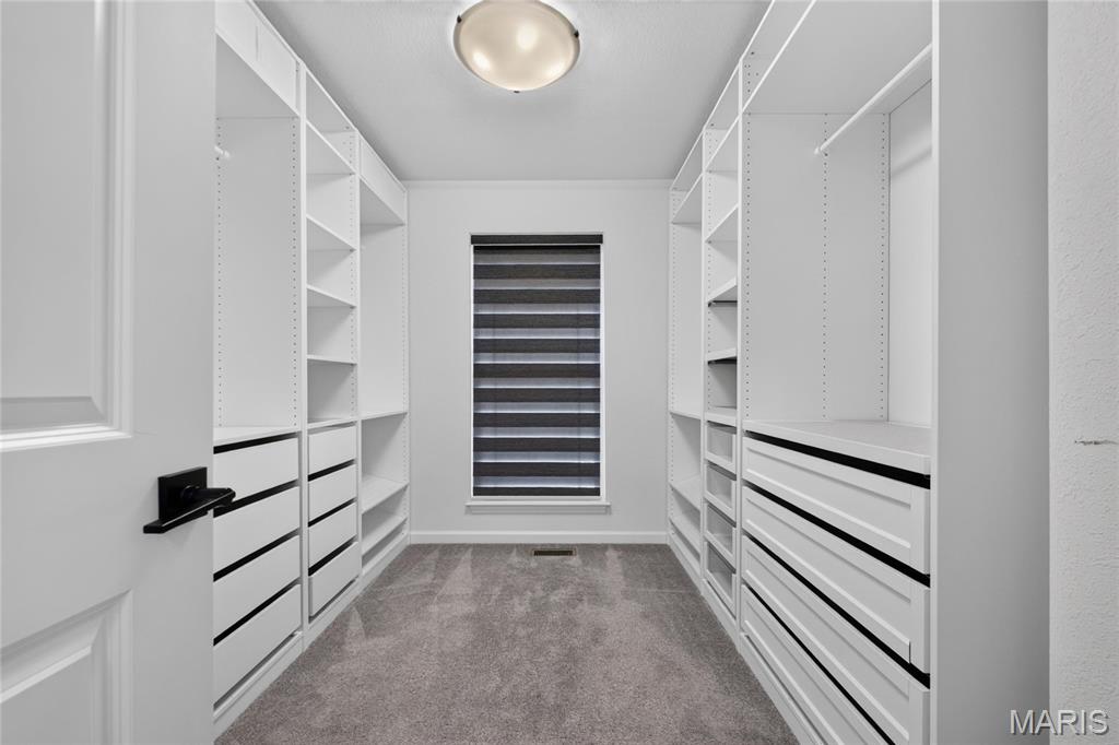1122 Daltons Way Property Photo 33