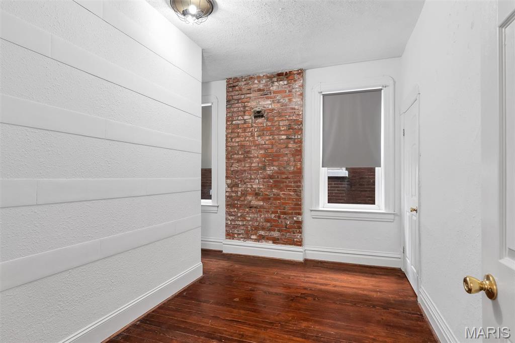 748 Dover Place Property Photo 22