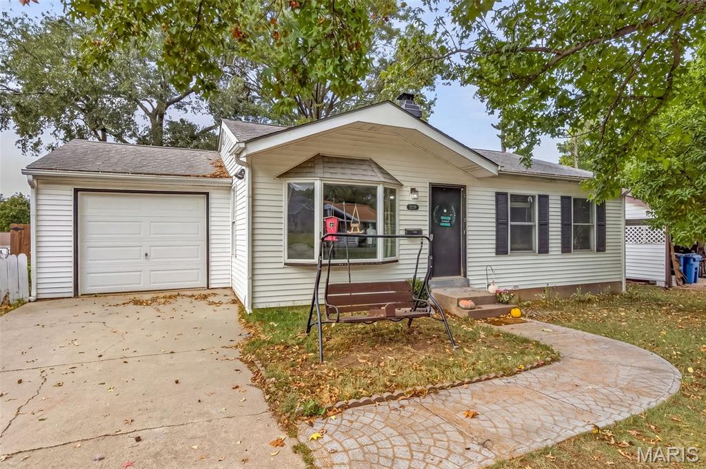 12139 Belaire Place Property Photo 1