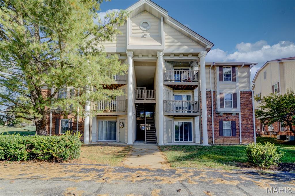 700 Ridgeside Drive H Property Photo 1