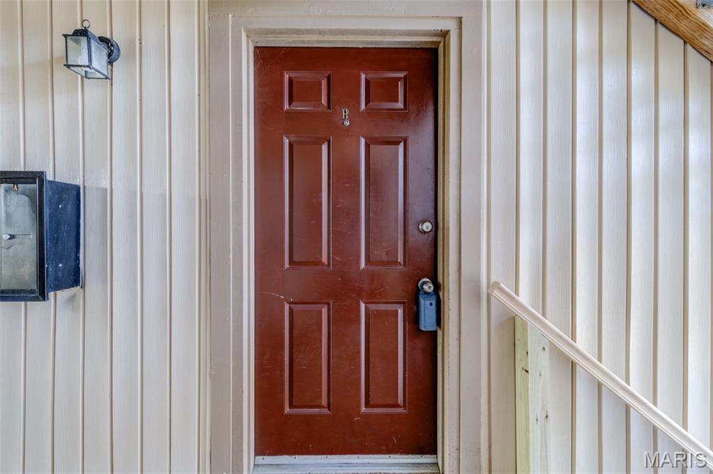 700 Ridgeside Drive H Property Photo 2