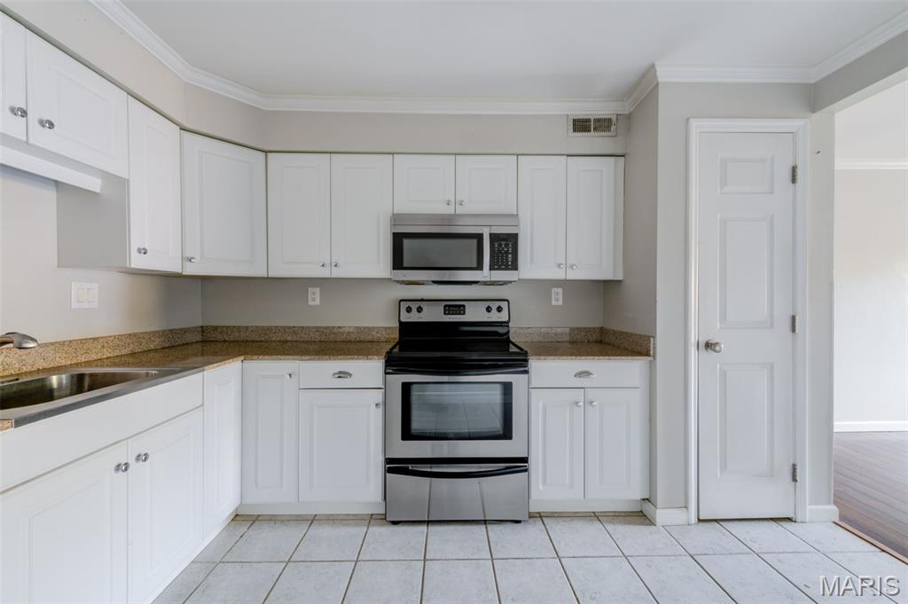 700 Ridgeside Drive H Property Photo 10