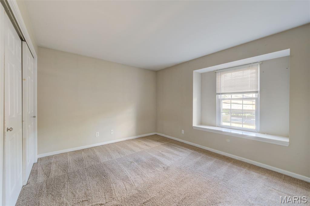 700 Ridgeside Drive H Property Photo 11
