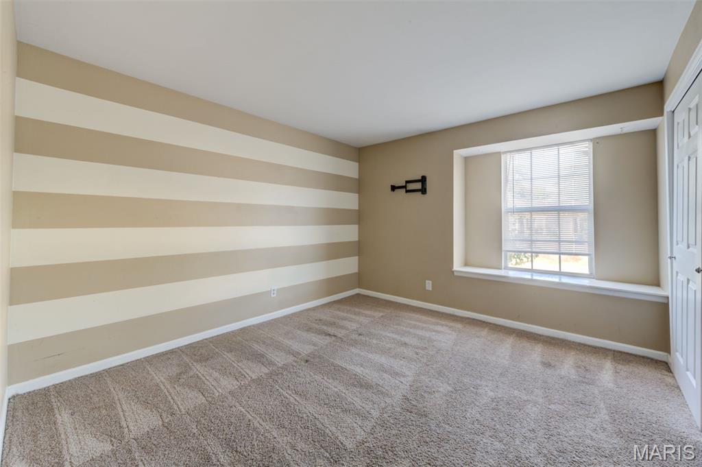 700 Ridgeside Drive H Property Photo 16