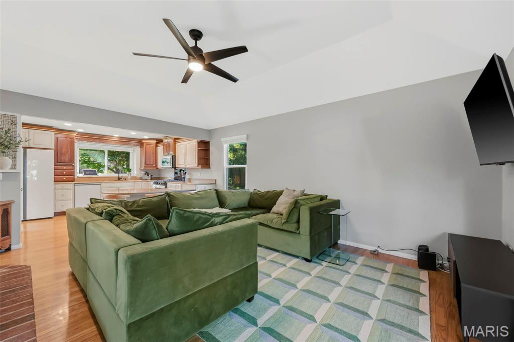 445 Mason Ridge Drive Property Photo 10