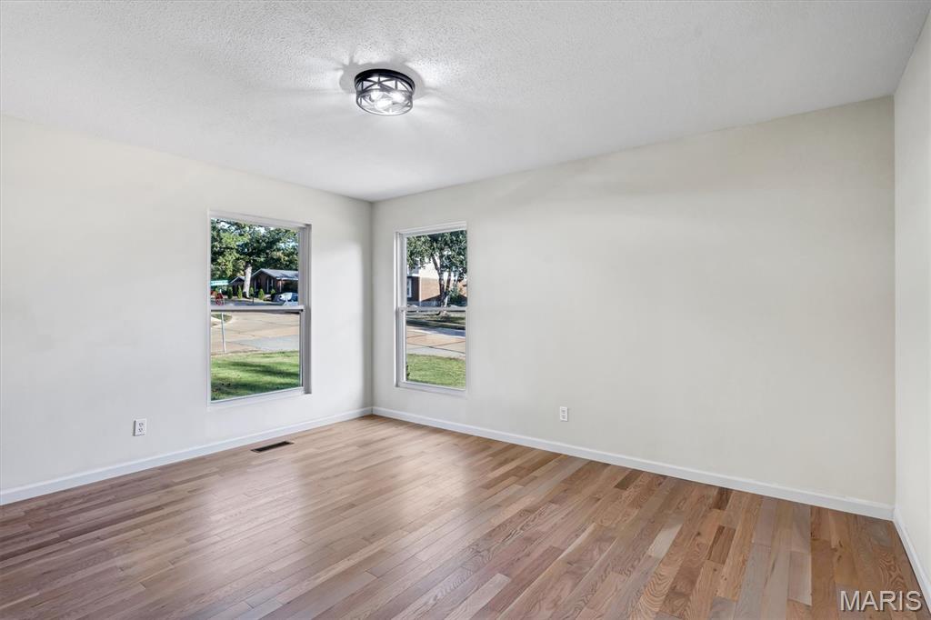 25 Leaside Court Property Photo 33