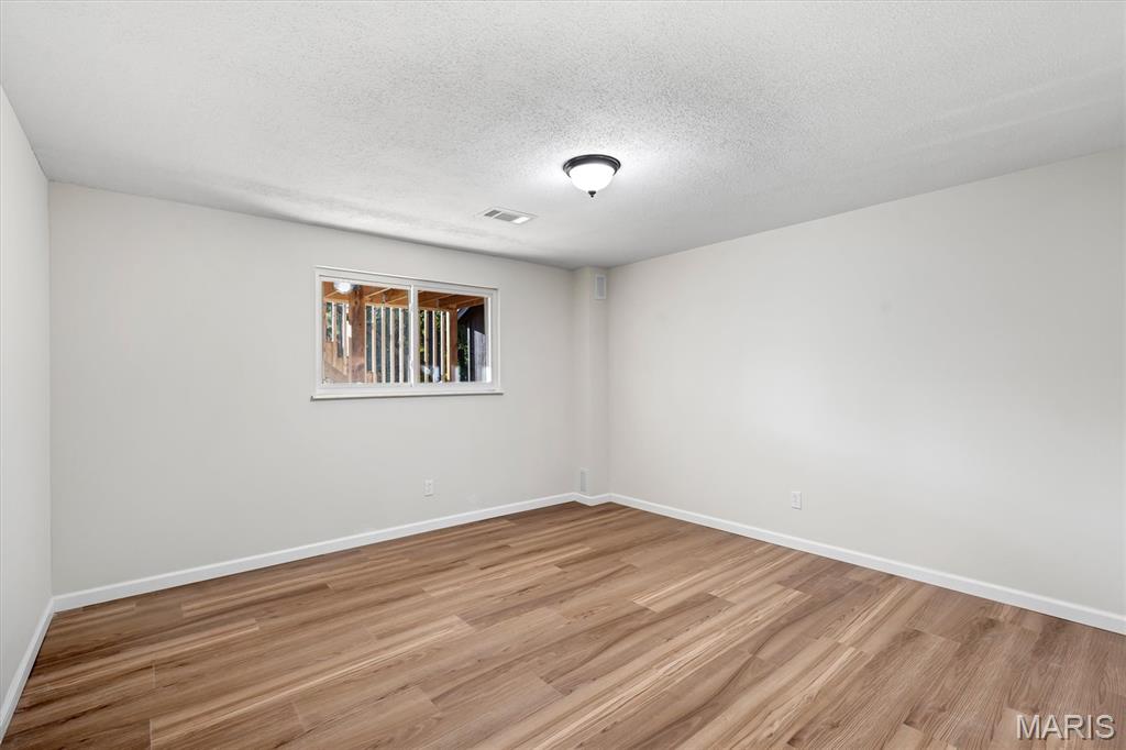 25 Leaside Court Property Photo 39