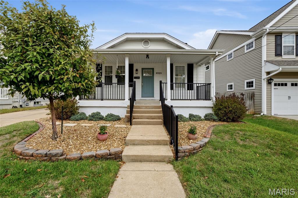 8925 Lawn Avenue Property Photo 1