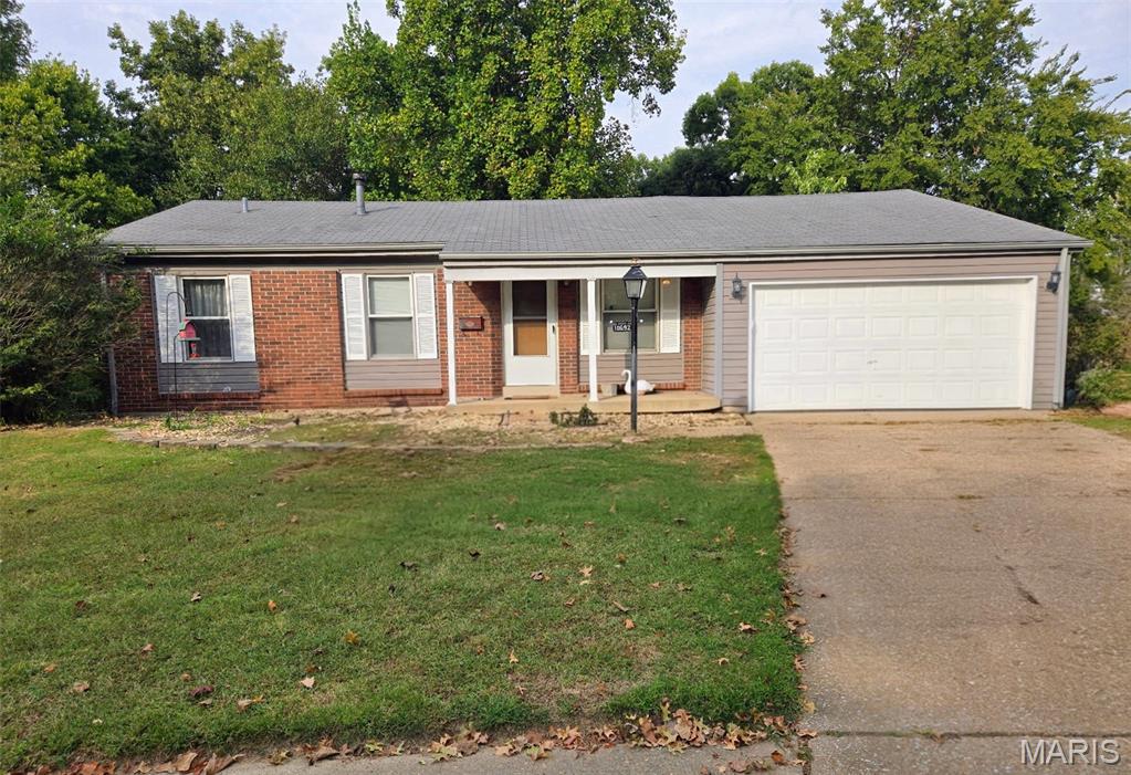 10692 Foxpath Drive Property Photo 1