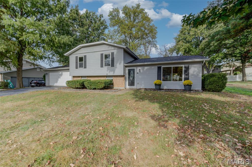 4 Newberry Court Property Photo 6