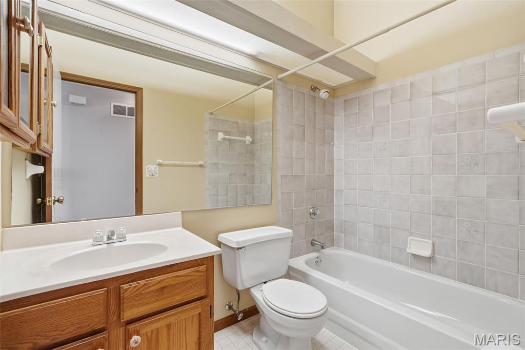 646 Sandy Summit Drive Property Photo 17