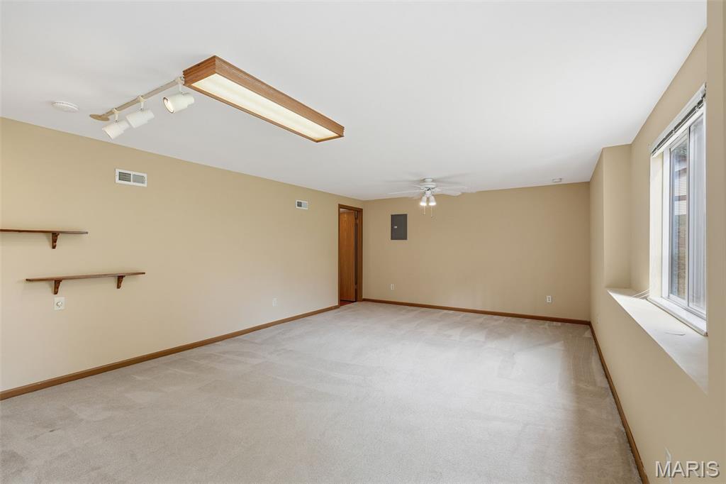 646 Sandy Summit Drive Property Photo 19