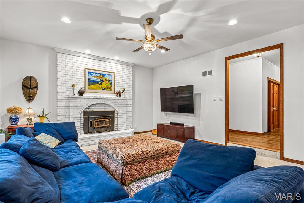 5600 Forest Drive Property Photo 13