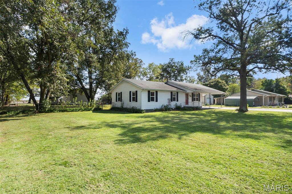 514 Dean Property Photo 4
