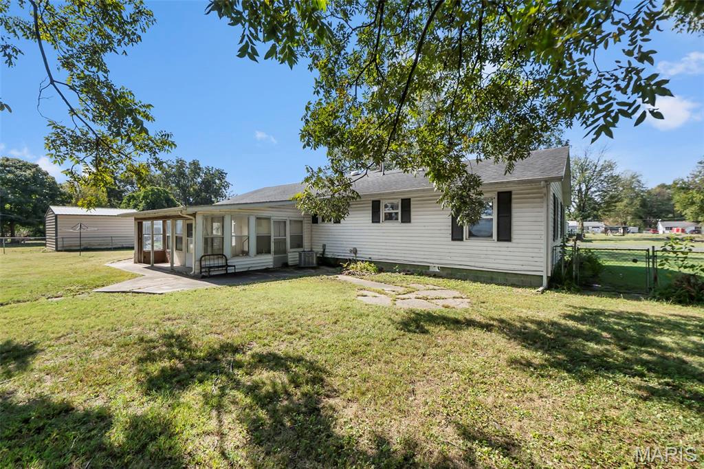 514 Dean Property Photo 8