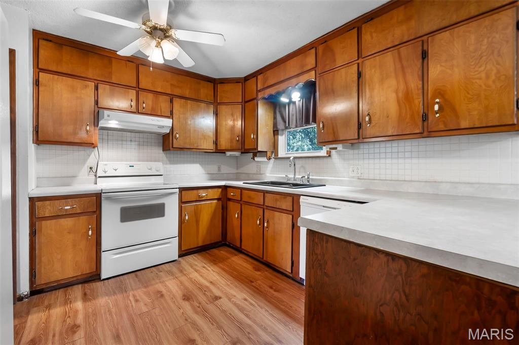 514 Dean Property Photo 14