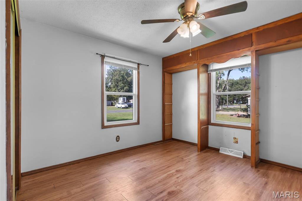 514 Dean Property Photo 21