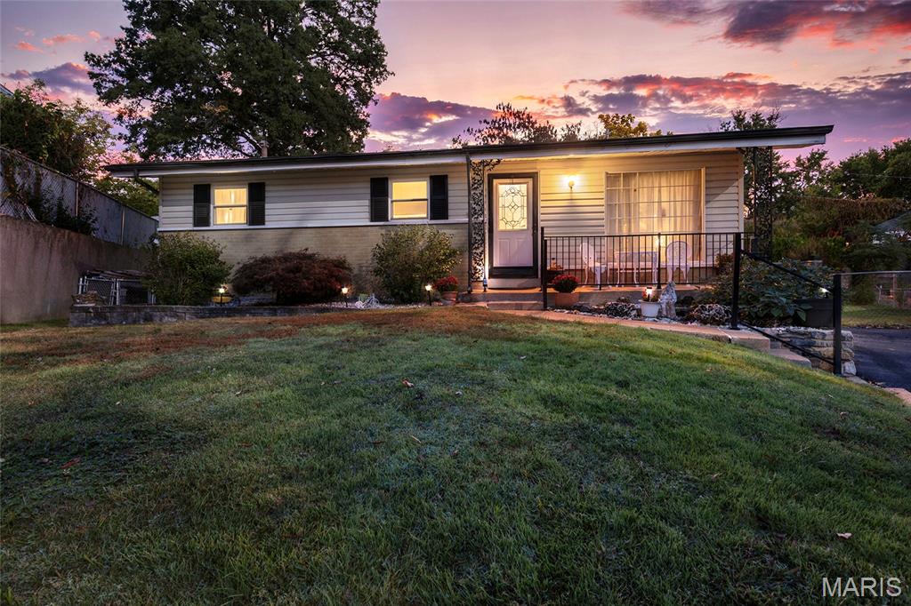 10905 Hampshire Manor Court Property Photo 1