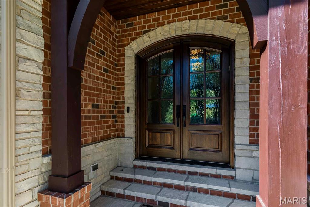 15 Ladue Meadows Property Photo 2