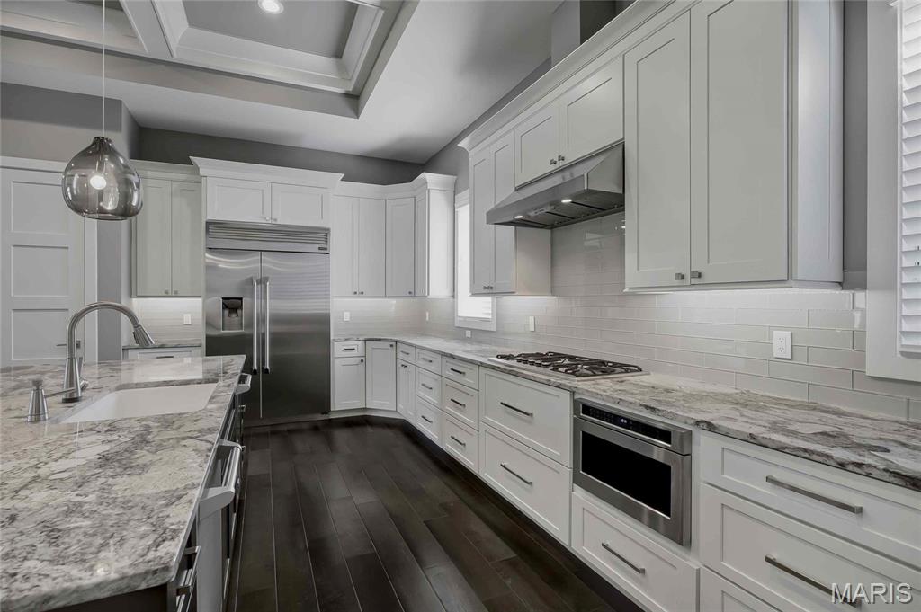15 Ladue Meadows Property Photo 11
